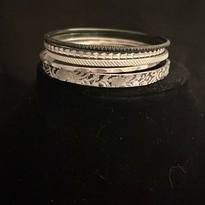 Pretty Silver-tone 5 piece stack of Bangles.